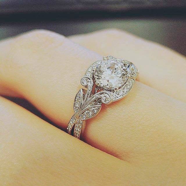 Leaf Diamond Princess Ring